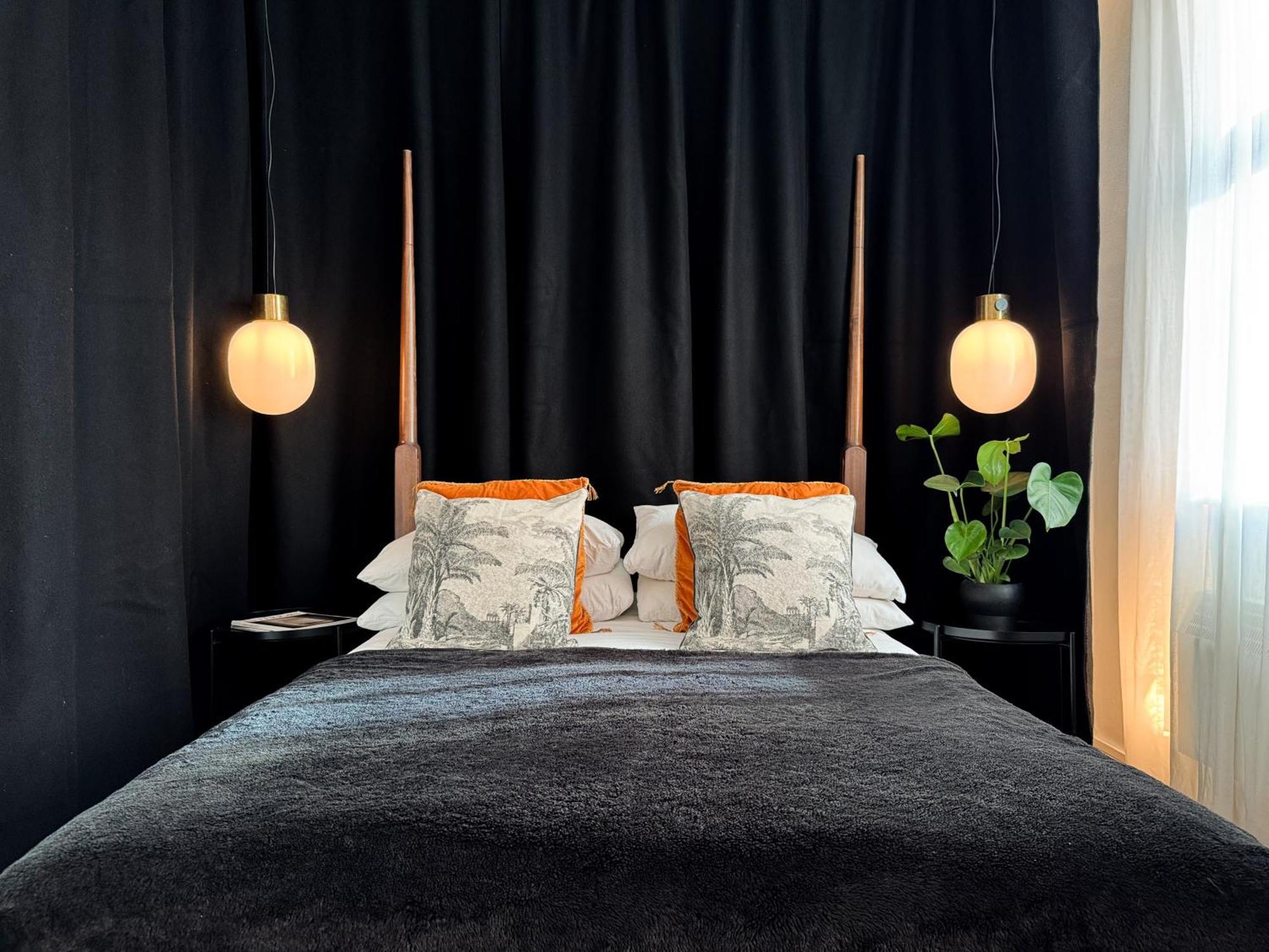Ferienwohnung Tranquil Oasis W 100Inch Cinema & Hammock, By The Design Traveller London Exterior foto